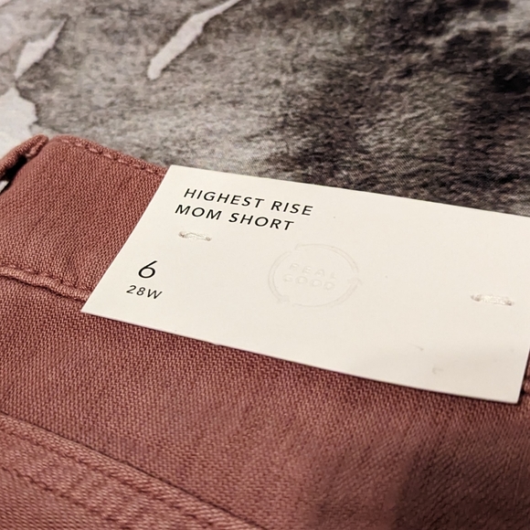 Size 6 NWT American Eagle Highest Rise Mom Shorts Pink - Picture 4 of 9